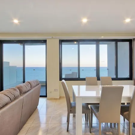 Spacious Seafront 3br, Near Beach, Ac Wifi By 360 Estates Sliema