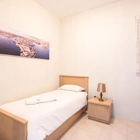 Spacious Seafront 3br, Near Beach, Ac Wifi By 360 Estates Lejlighed