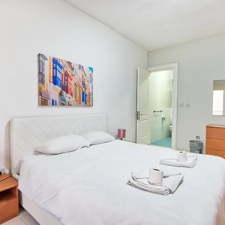 Apartment Spacious Seafront 3br, Near Beach, Ac Wifi By 360 Estates Sliema